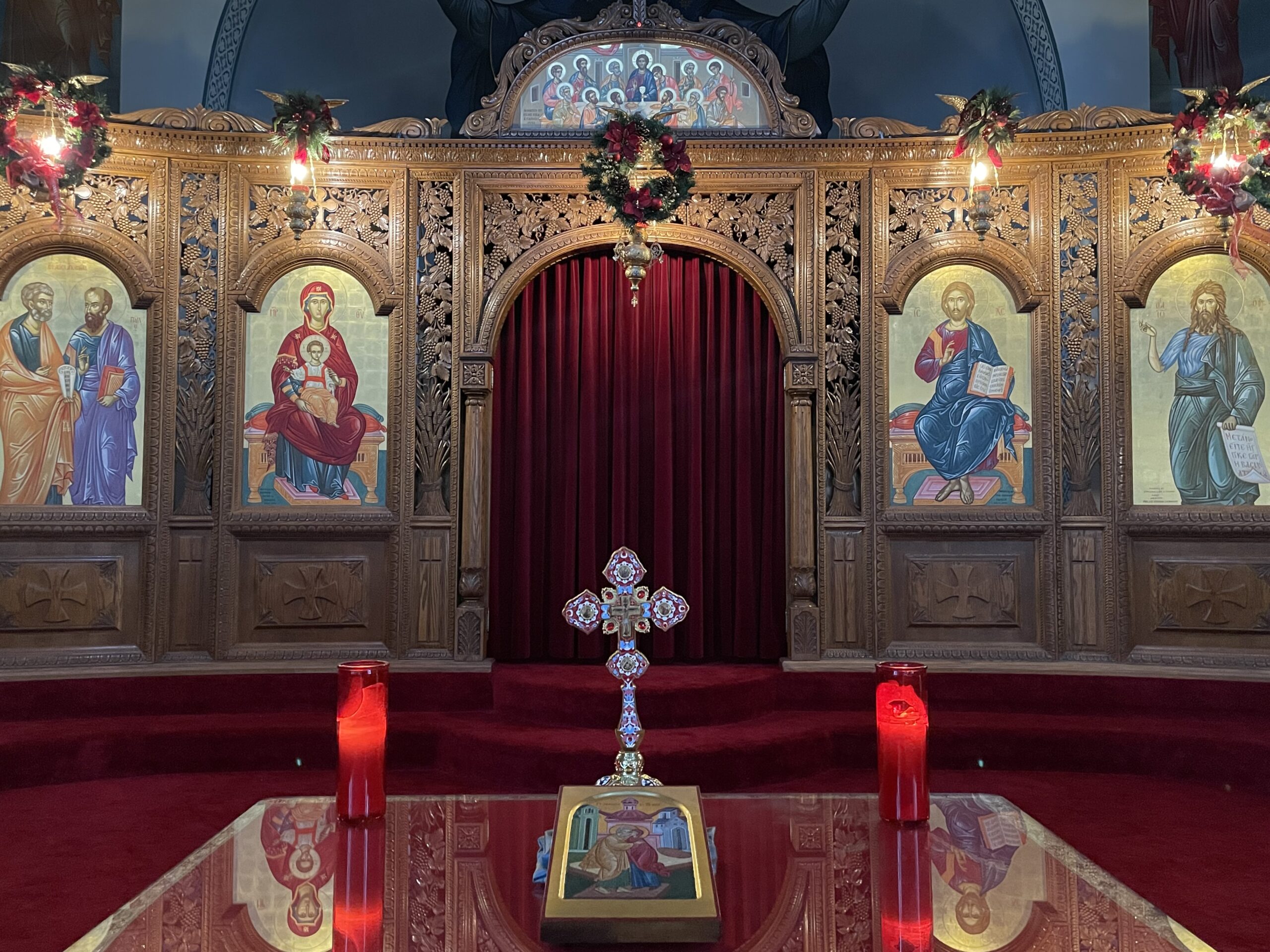 Image intérieure d'une chapelle gréco-catholique